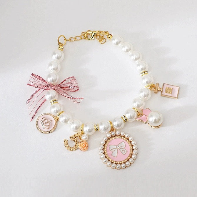 Princess Pearl Pet Necklace – Elegant Charm for Cats & Small Dogs 👑